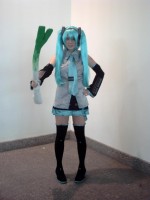 Hatsune_Miku_Cosplay_by_Yousei_Navi