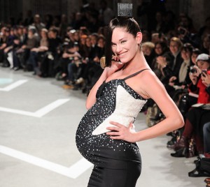 DIS Magazine: Julien Fournié’s Maternity Couture #PFW