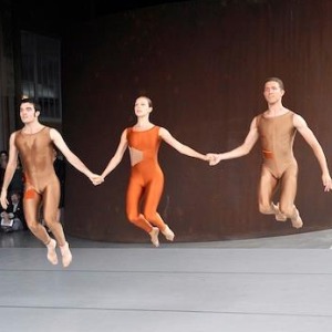 DIS Magazine: Xavier Cha | user-generated dance @ Kunsthalle Düsseldorf