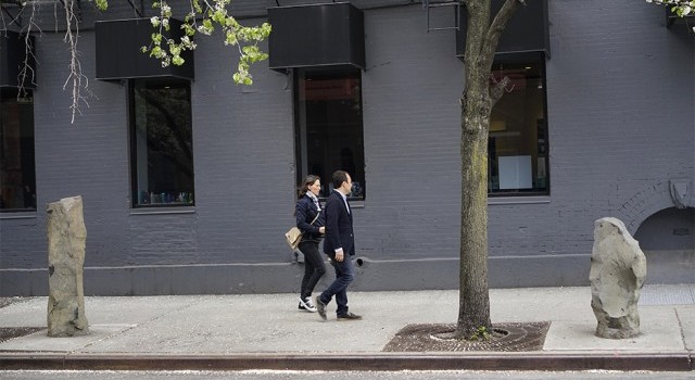 DIS Magazine: The Carbon Footprint of the Art world