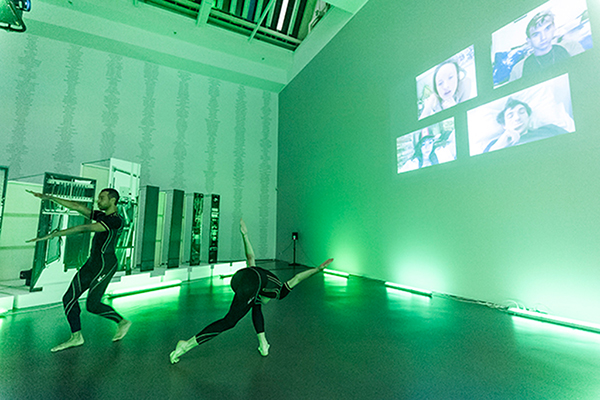 (green lights) Surveil, 2014, choreography from spyware surveillance data, Kunsthalle Düsseldorf  